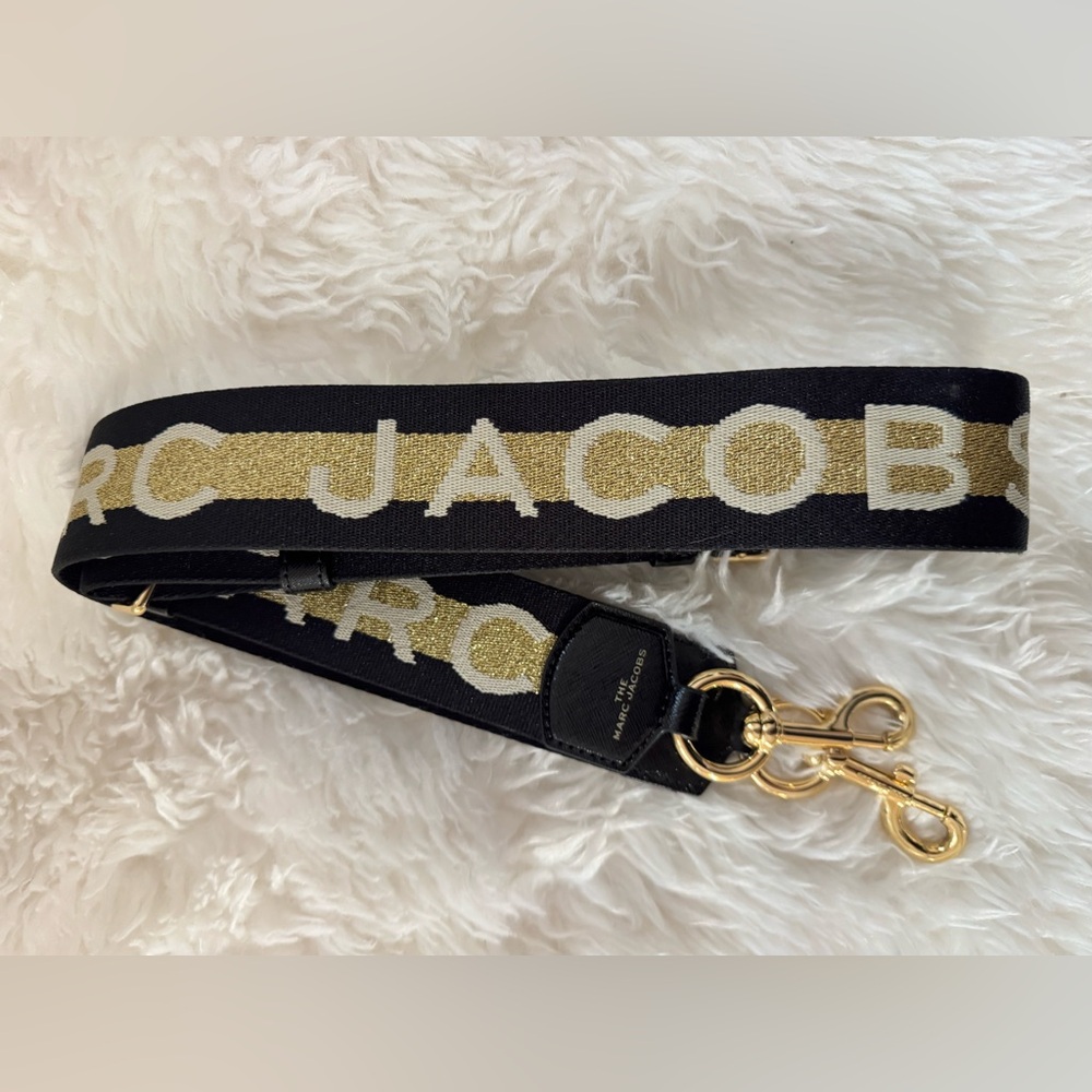 Marc Jacobs “The Strap” strap in Black and Gold